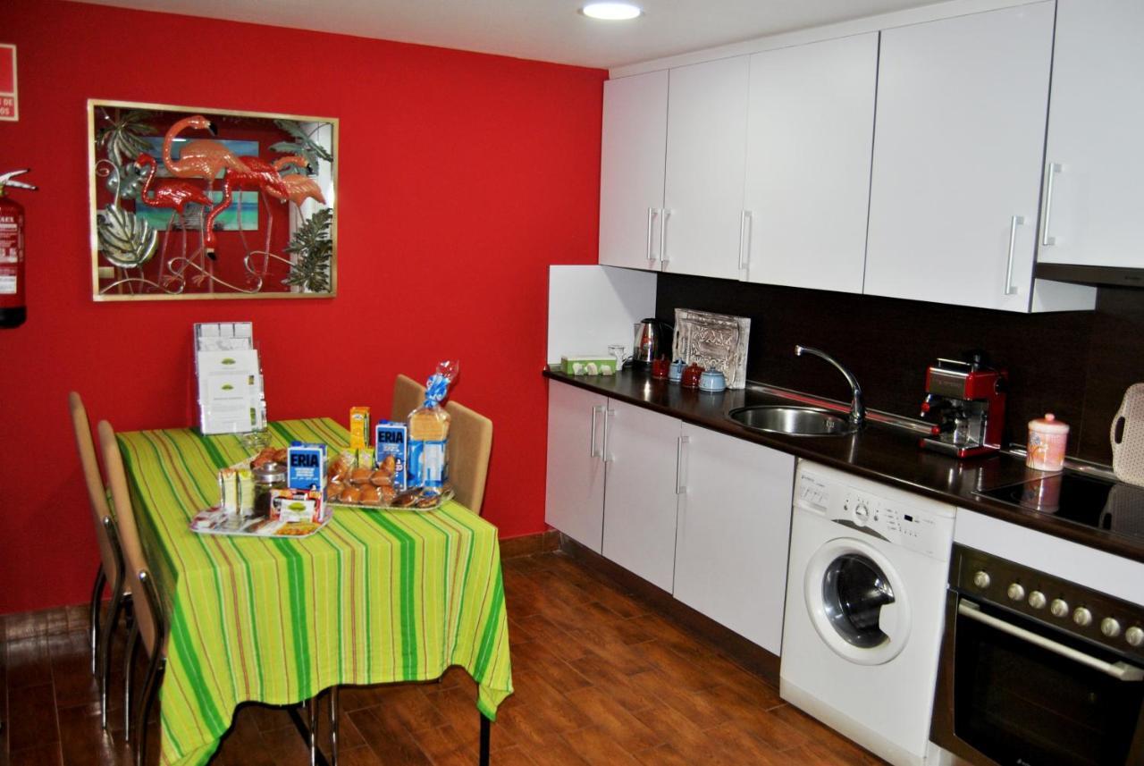 Apartamentos Deluxe Con Jacuzzi O Chimenea Love For Two Collado Mediano Εξωτερικό φωτογραφία